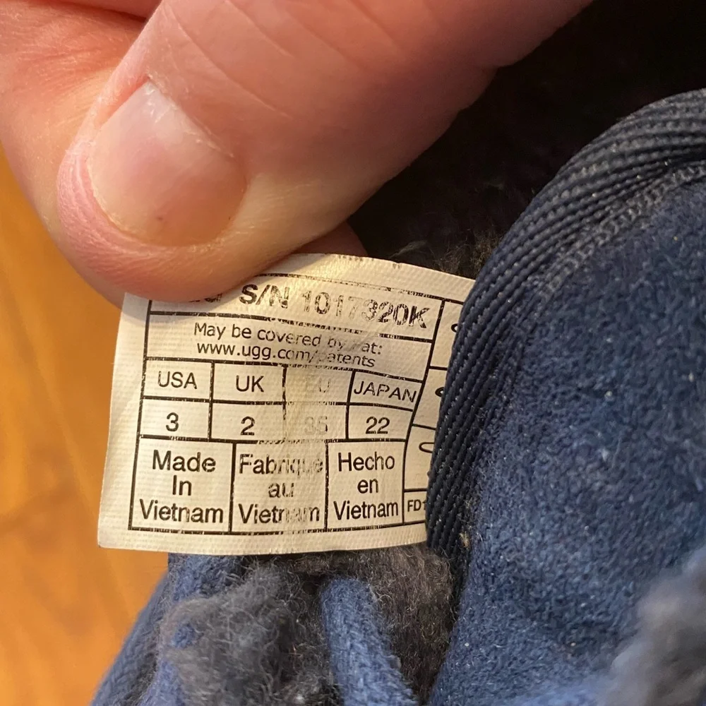 Girls Kids' UGG Neumel II Boot‎ Suede Shearling Navy Blue Chukka Boots Size 3